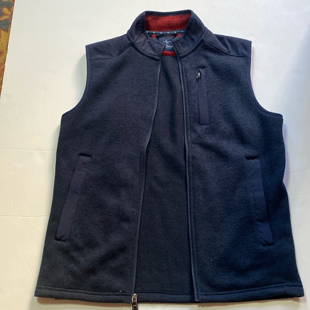 Men’s Tailorbyrd fleece vest. Size Small. Navy.‎